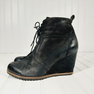 Biala Alyssa Black Leather Lace Up Wedge Ankle Boots B186